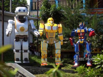 Reklame Rokok Hambat Solo Jadi Kota Layak Anak